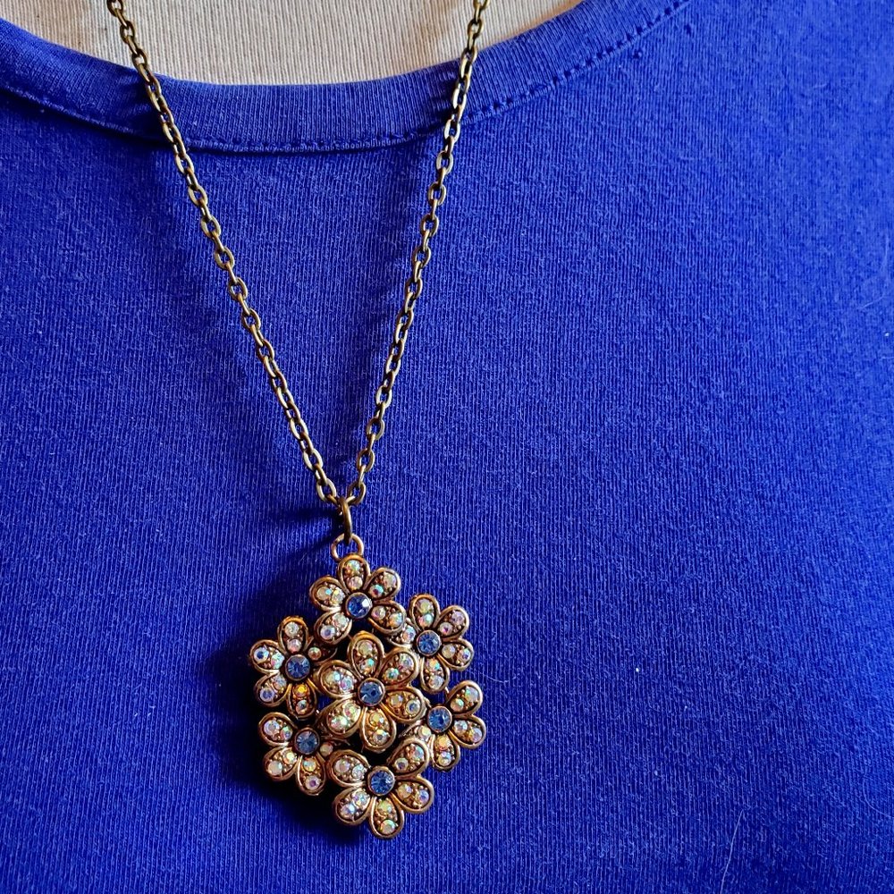 20" Bronze Blue Flower Cluster Pendant Necklaces